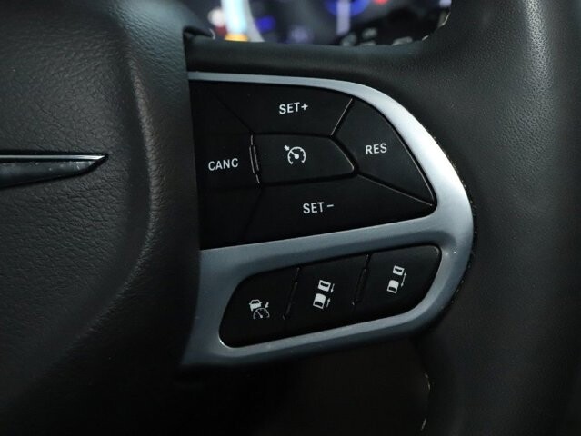 2023 Chrysler Pacifica in Bedford, OH 44146 - 18130806 21