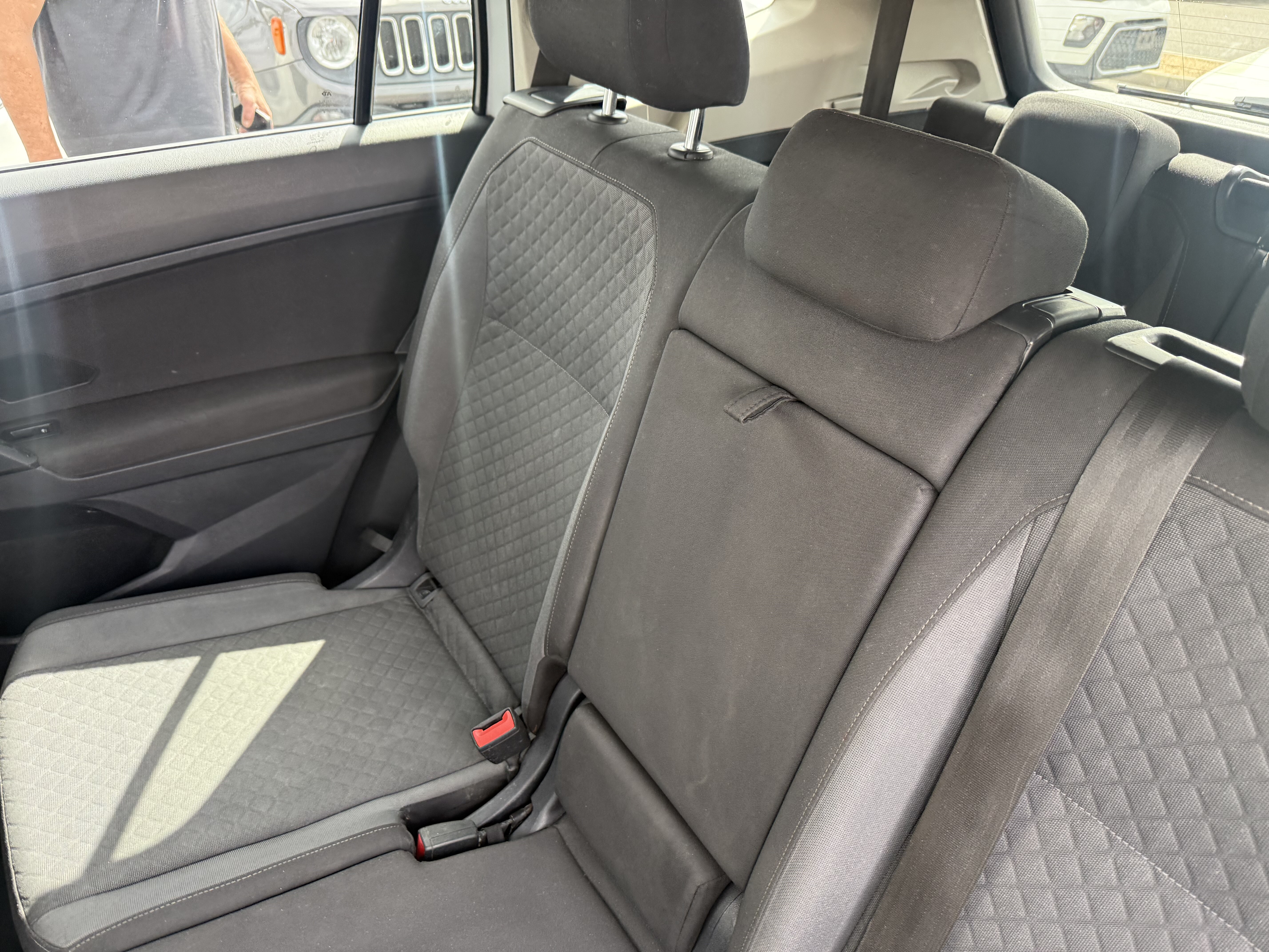 2019 Volkswagen Tiguan in Phoenix, AZ 85022 - 18130811 8