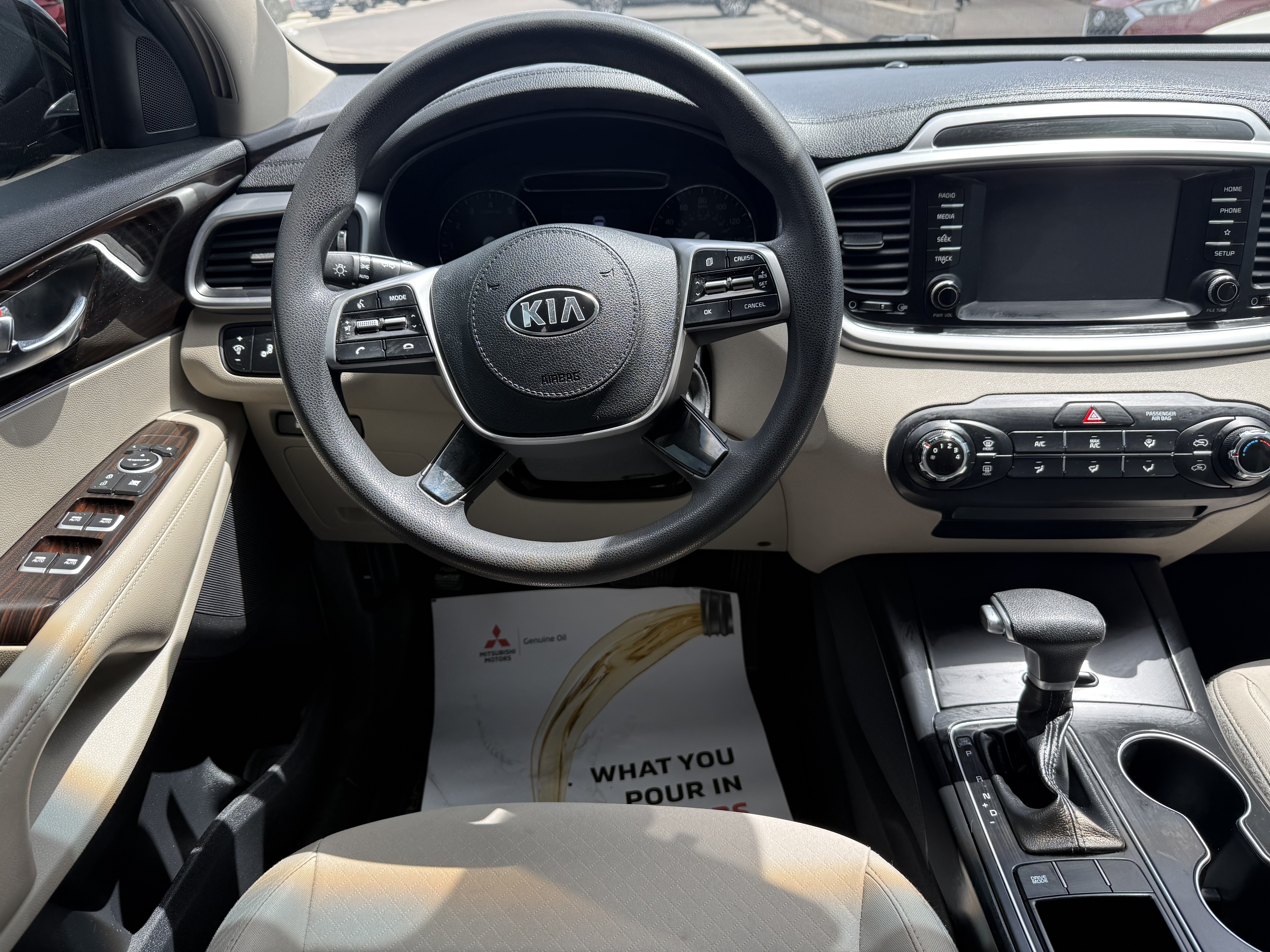 2019 Kia Sorento in Phoenix, AZ 85022 - 18130812 7