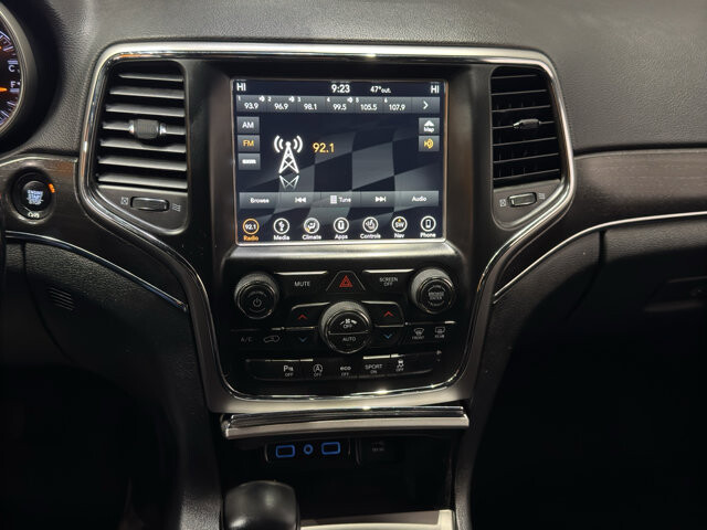 2018 Jeep Grand Cherokee in Burlington, WI 53105 - 18130825 28