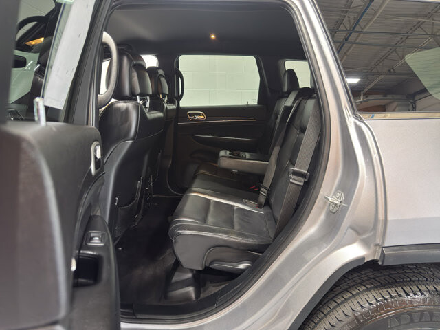 2018 Jeep Grand Cherokee in Burlington, WI 53105 - 18130825 12