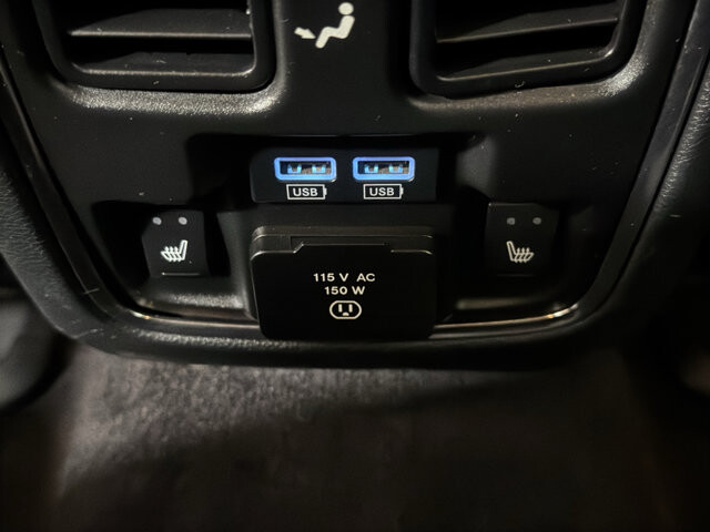 2018 Jeep Grand Cherokee in Burlington, WI 53105 - 18130825 13