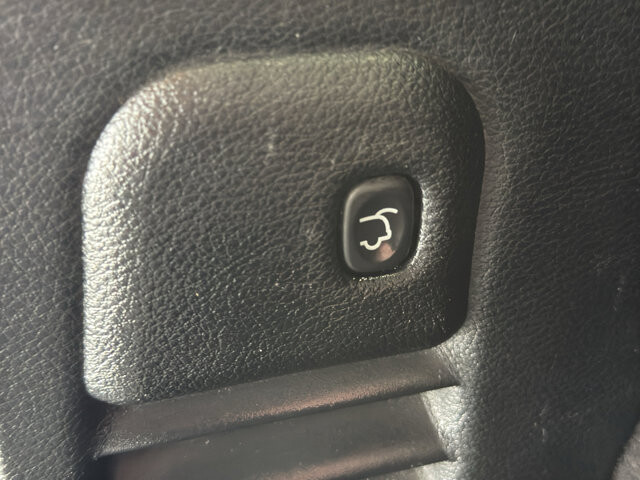 2018 Jeep Grand Cherokee in Burlington, WI 53105 - 18130825 22