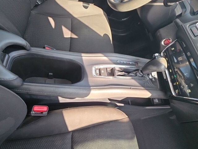 2018 Honda HR-V in Marysville, OH 43040 - 18130834 46