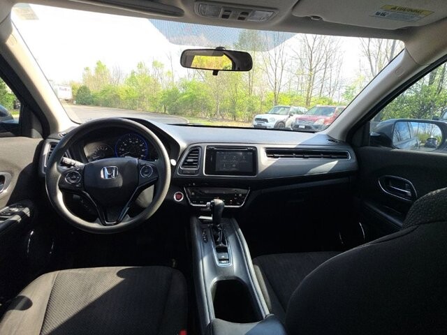 2018 Honda HR-V in Marysville, OH 43040 - 18130834 30