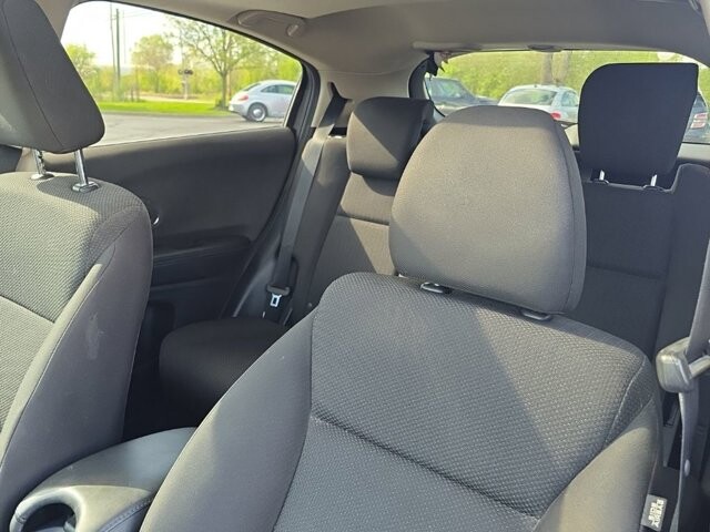 2018 Honda HR-V in Marysville, OH 43040 - 18130834 16