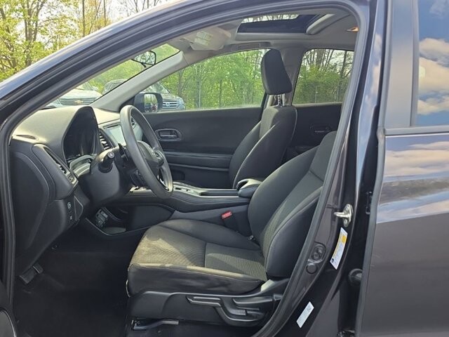 2018 Honda HR-V in Marysville, OH 43040 - 18130834 15