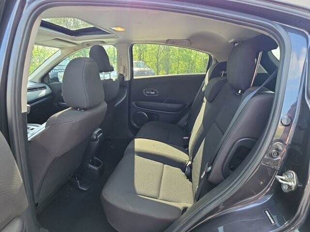 2018 Honda HR-V in Marysville, OH 43040 - 18130834 33