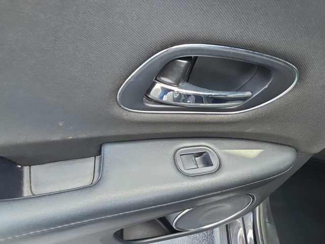 2018 Honda HR-V in Marysville, OH 43040 - 18130834 32