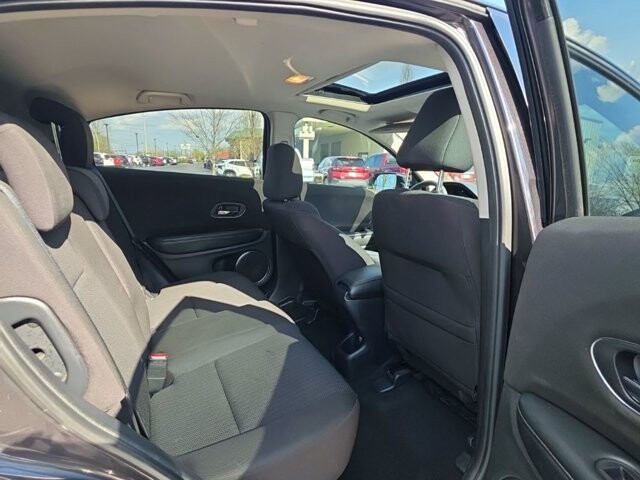 2018 Honda HR-V in Marysville, OH 43040 - 18130834 38