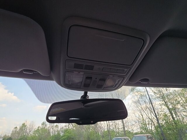 2017 Honda Pilot in Marysville, OH 43040 - 18130835 24