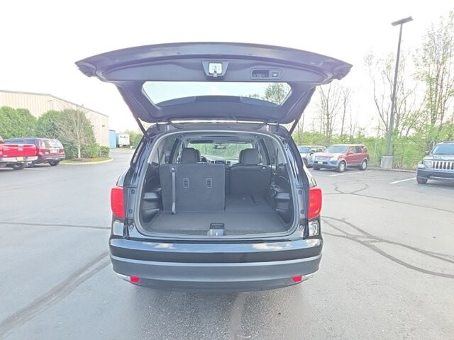 2017 Honda Pilot in Marysville, OH 43040 - 18130835 37