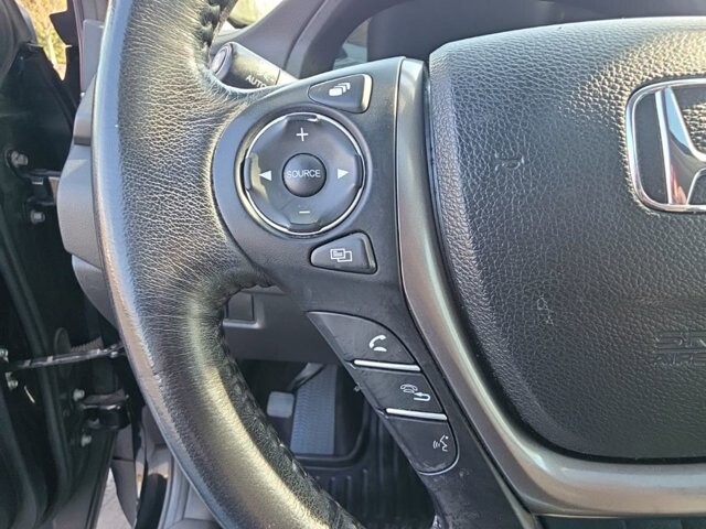 2017 Honda Pilot in Marysville, OH 43040 - 18130835 20