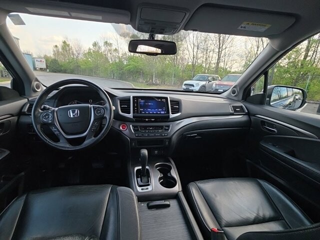 2017 Honda Pilot in Marysville, OH 43040 - 18130835 32