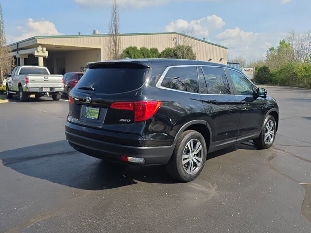 2017 Honda Pilot in Marysville, OH 43040 - 18130835 9