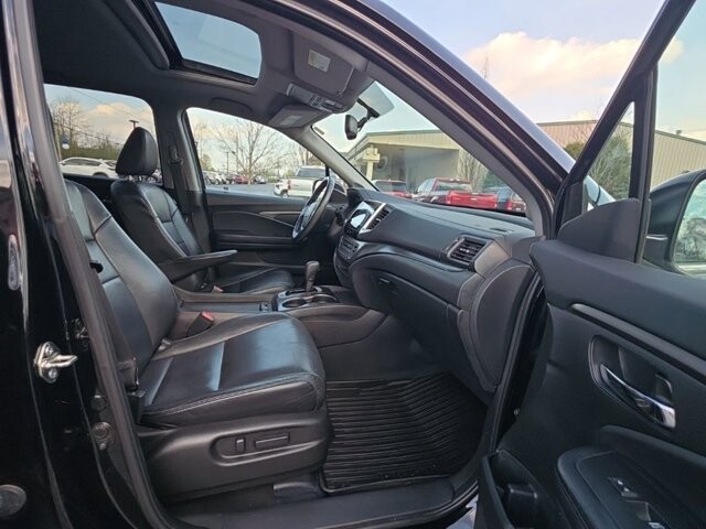 2017 Honda Pilot in Marysville, OH 43040 - 18130835 48
