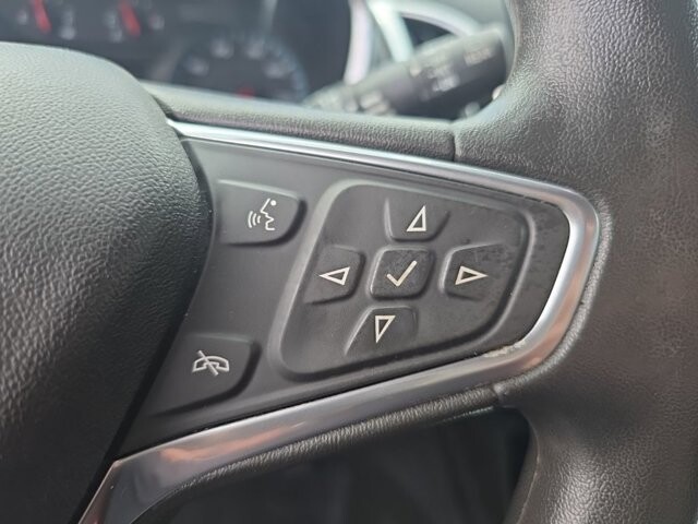 2018 Chevrolet Equinox in Marysville, OH 43040 - 18130836 21