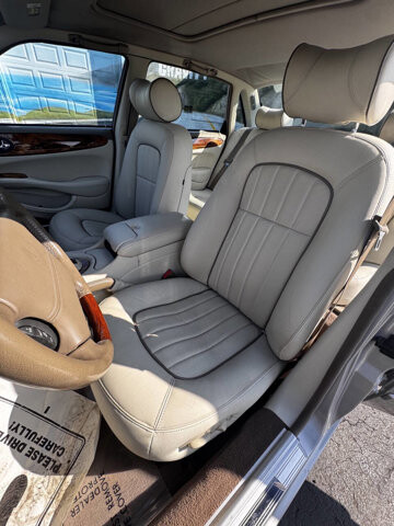 2003 Jaguar XJ8 in Eastpointe, MI 48021 - 18130841 8