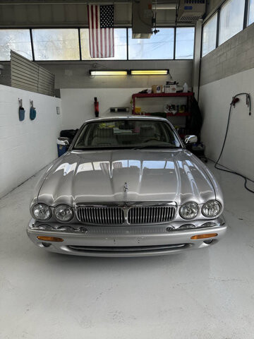 2003 Jaguar XJ8 in Eastpointe, MI 48021 - 18130841 2