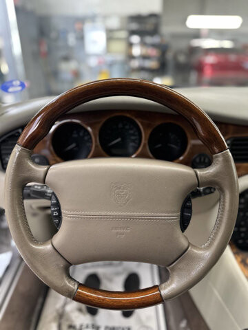 2003 Jaguar XJ8 in Eastpointe, MI 48021 - 18130841 9