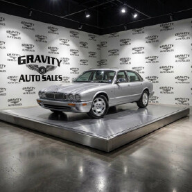 2003 Jaguar XJ8 in Eastpointe, MI 48021