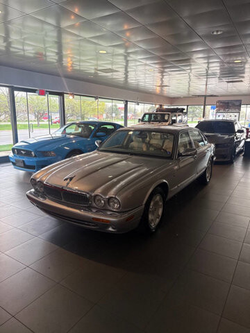 2003 Jaguar XJ8 in Eastpointe, MI 48021 - 18130841 19