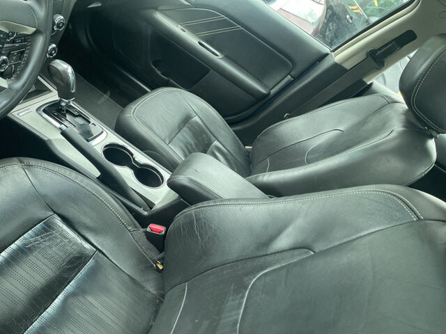 2010 Ford Fusion in Mount Vernon, WA 98273 - 18130853 4