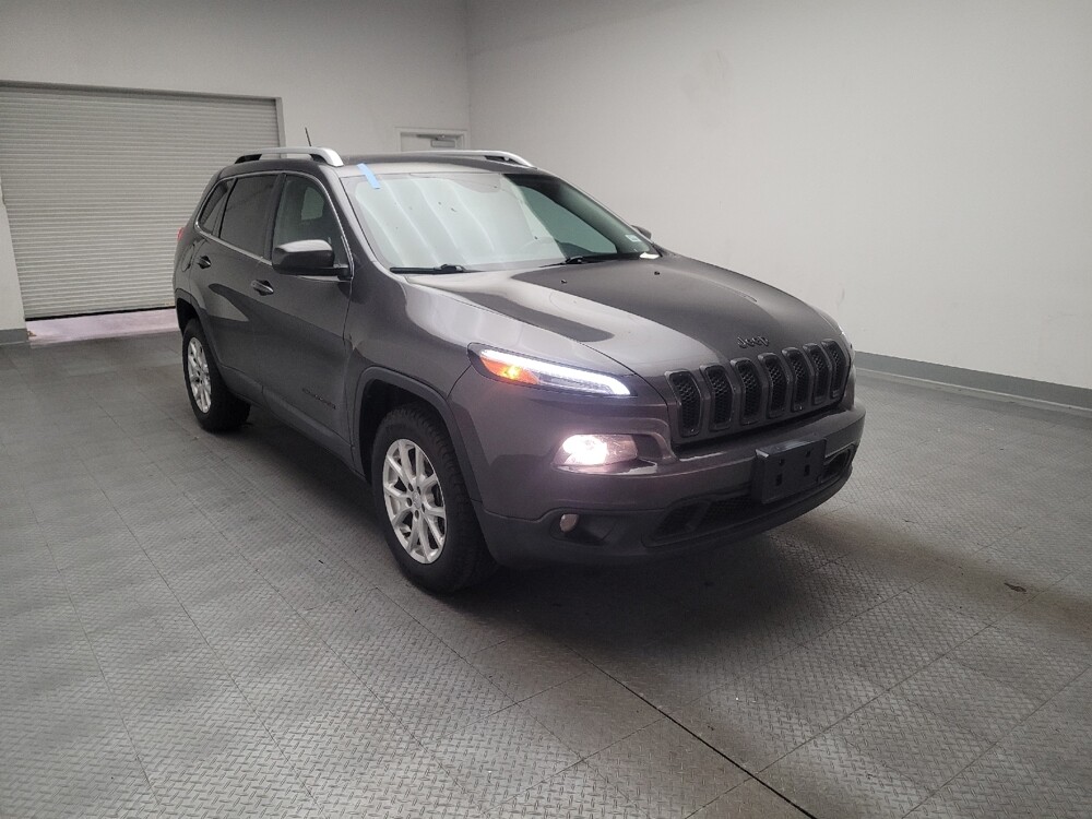 2014 Jeep Cherokee in Riverside, CA 92504 - 18130855 13