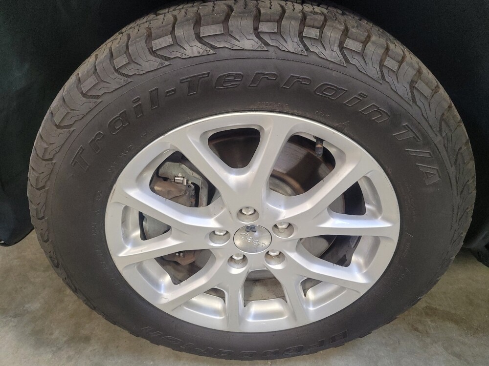 2014 Jeep Cherokee in Riverside, CA 92504 - 18130855 31