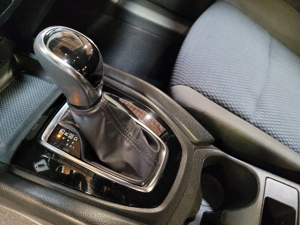 2021 Nissan Rogue Sport in Montclair, CA 91763 - 18130865 26