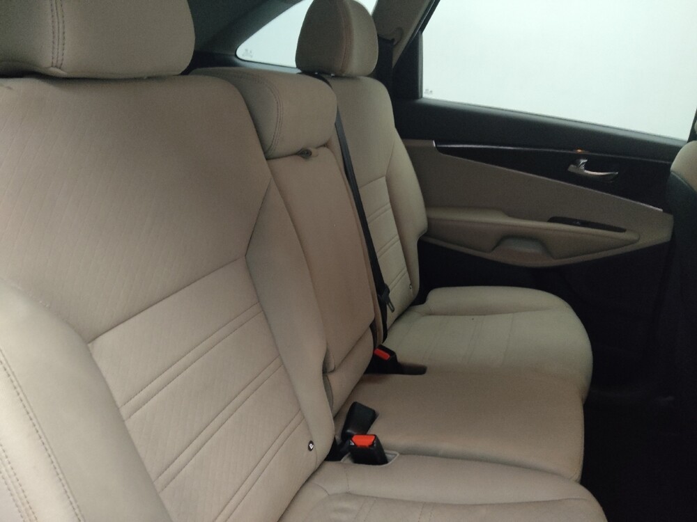 2019 Kia Sorento in Athens, GA 30606 - 18130869 19