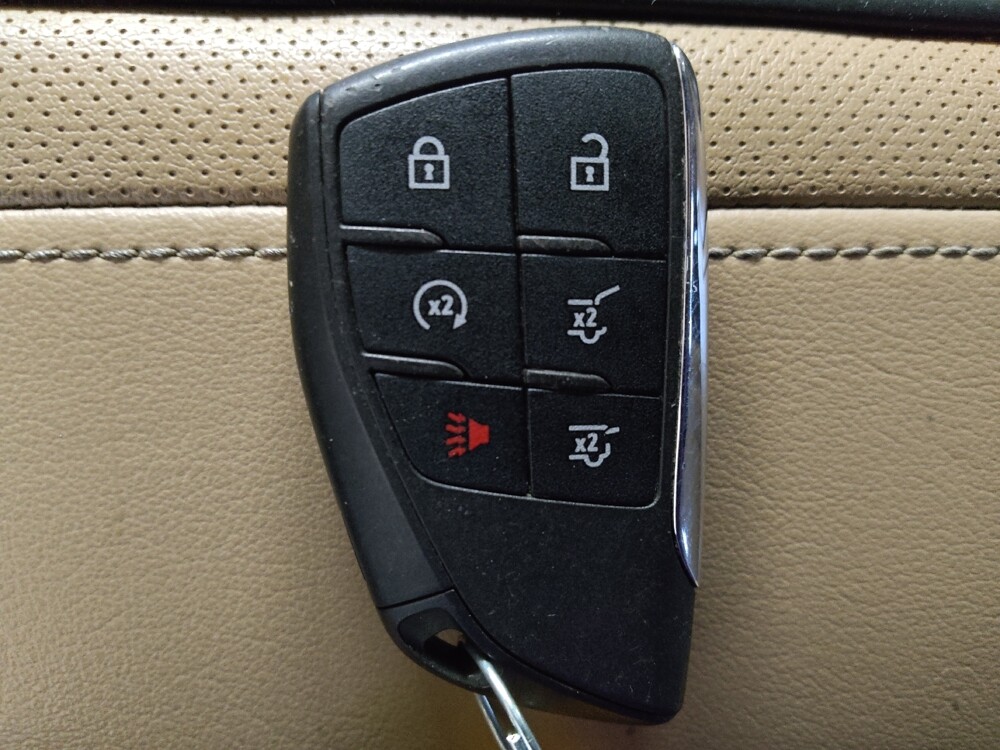 2021 Chevrolet Suburban in Union City, GA 30291 - 18130887 32