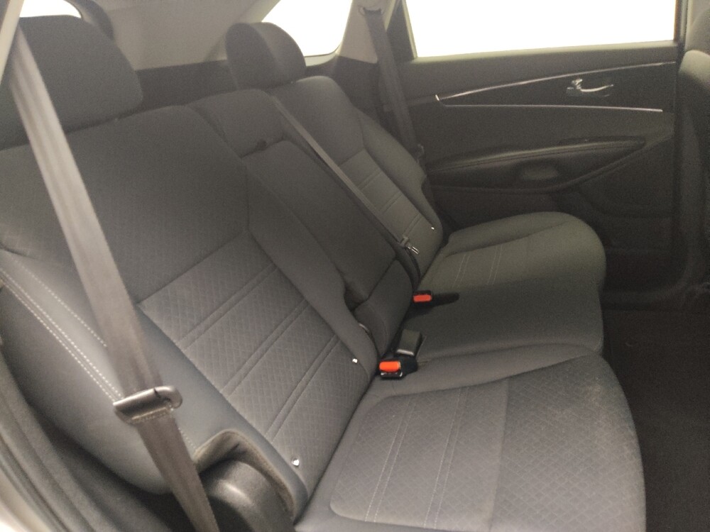 2018 Kia Sorento in Union City, GA 30291 - 18130890 19