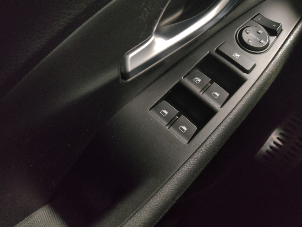 2018 Hyundai Elantra in Pelham, AL 35124 - 18130892 27