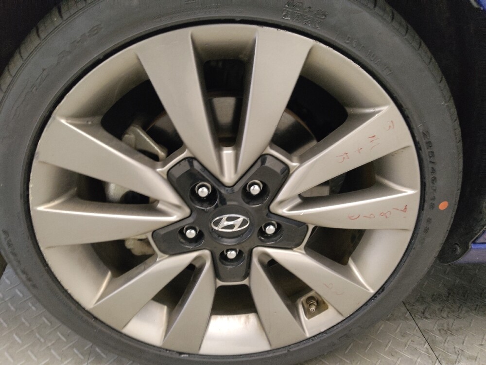 2018 Hyundai Elantra in Pelham, AL 35124 - 18130892 31