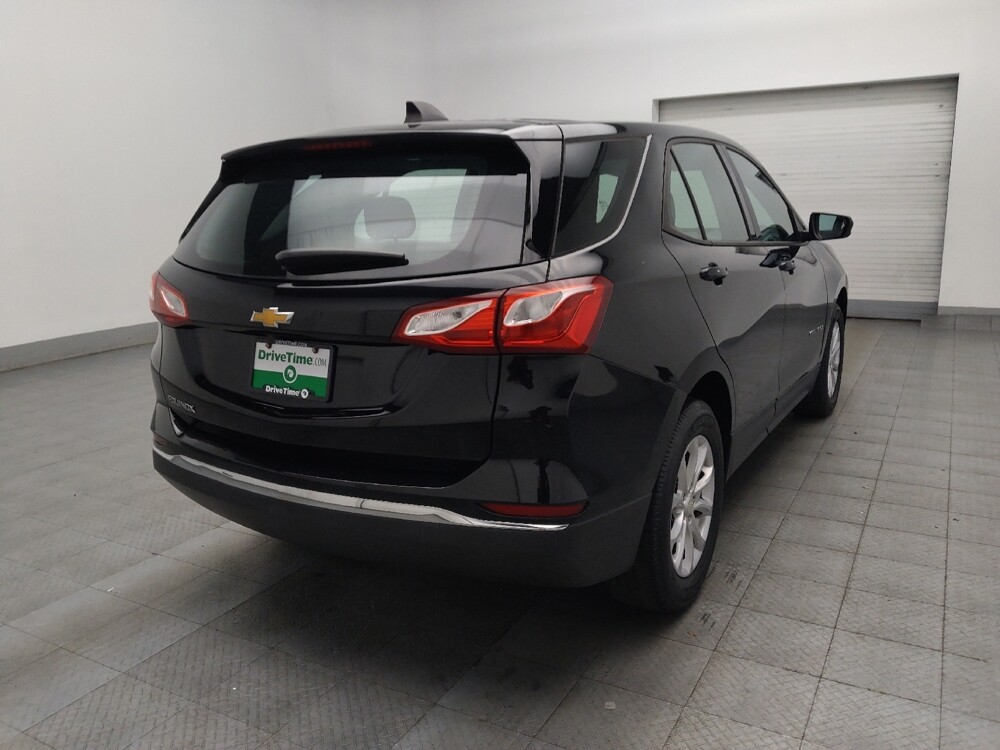 2018 Chevrolet Equinox in Knoxville, TN 37923 - 18130902 9