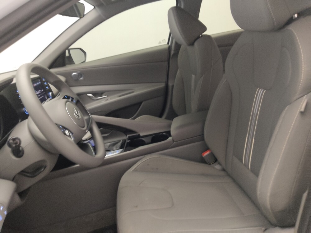 2023 Hyundai Elantra in Knoxville, TN 37923 - 18130917 17