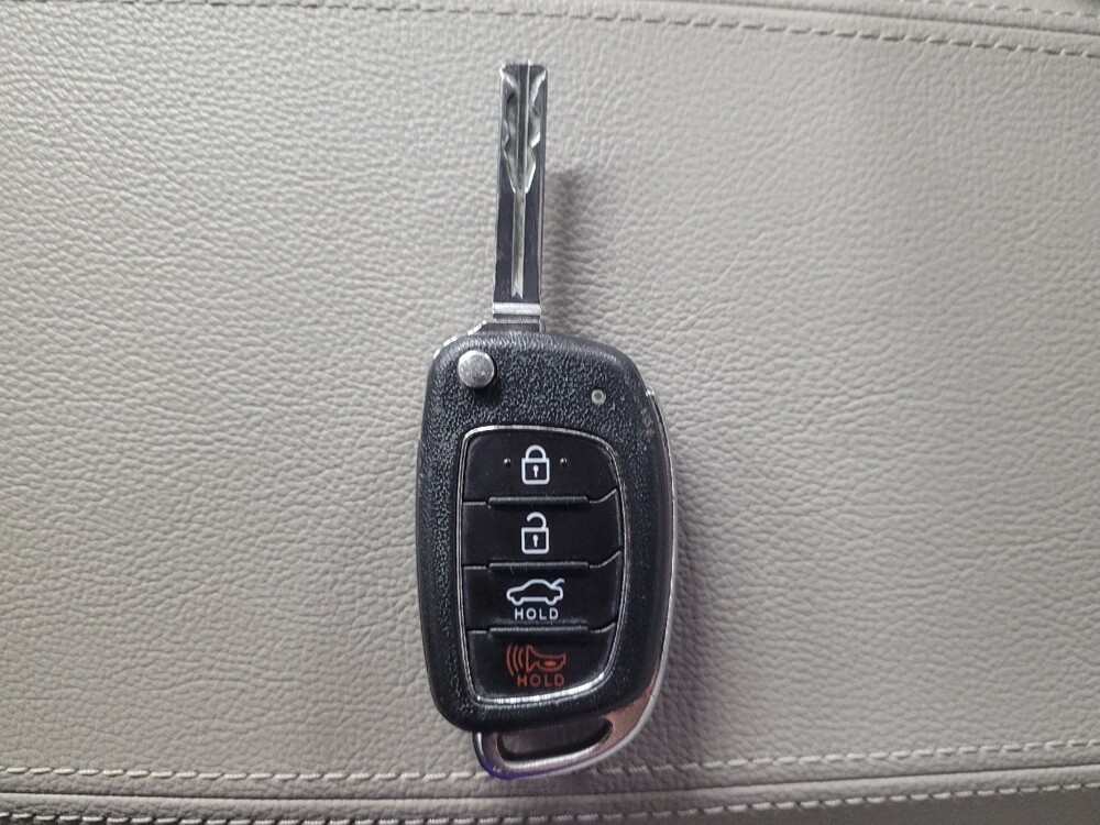 2019 Hyundai Sonata in Union City, GA 30291 - 18130920 32