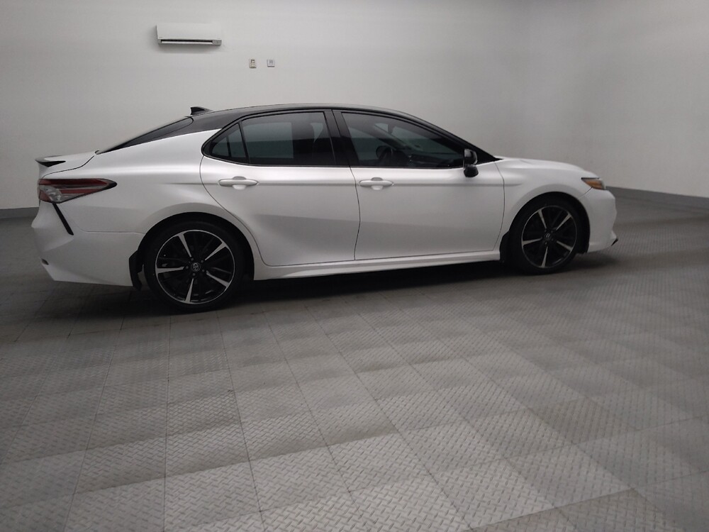 2018 Toyota Camry in Arlington, TX 76011 - 18130937 10