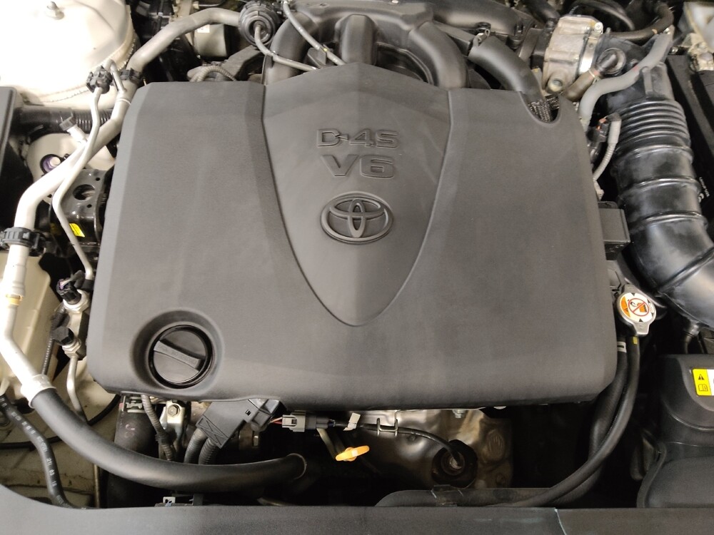 2018 Toyota Camry in Arlington, TX 76011 - 18130937 30