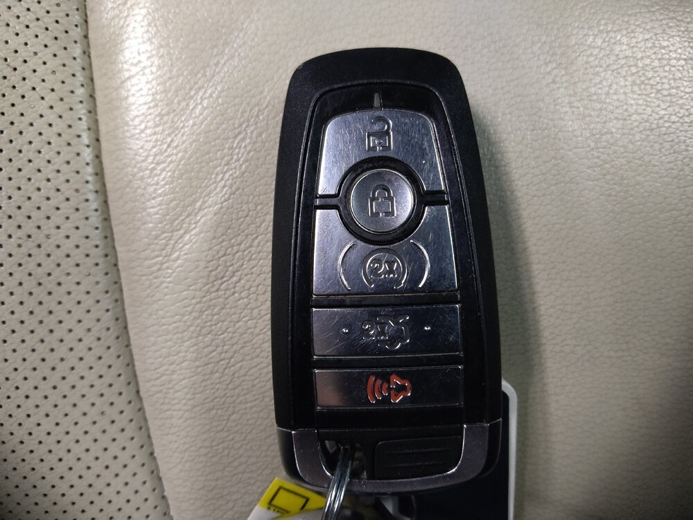 2017 Ford Edge in Fort Worth, TX 76116 - 18130940 32