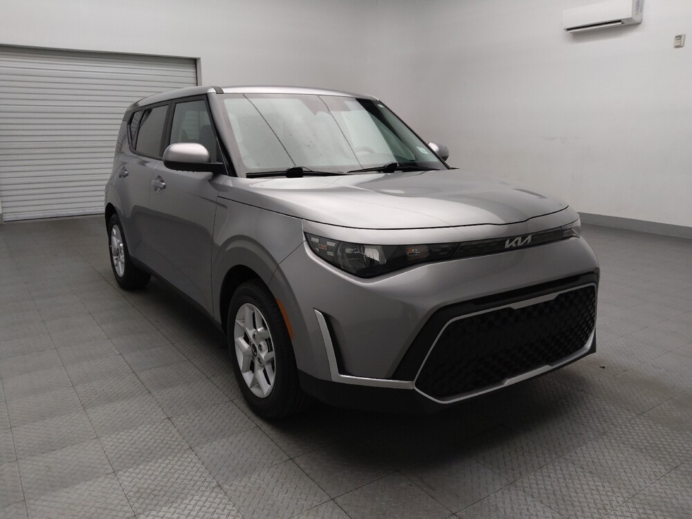 2025 Kia Soul in Fort Worth, TX 76116 - 18130945 13
