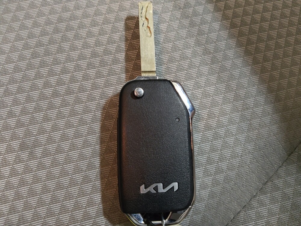 2025 Kia Soul in Fort Worth, TX 76116 - 18130946 32