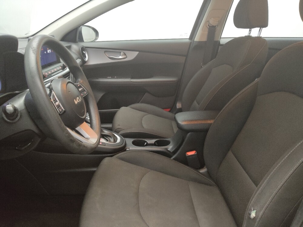 2023 Kia Forte in Arlington, TX 76011 - 18130953 17
