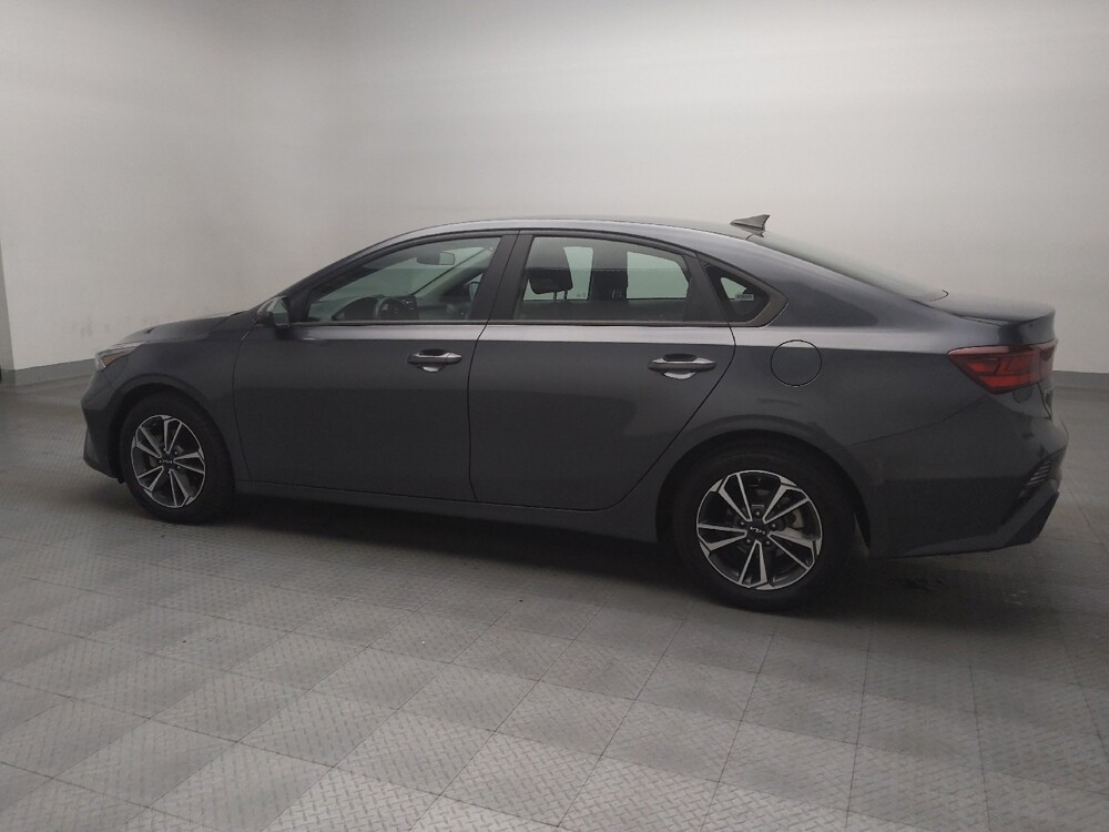 2023 Kia Forte in Arlington, TX 76011 - 18130953 3