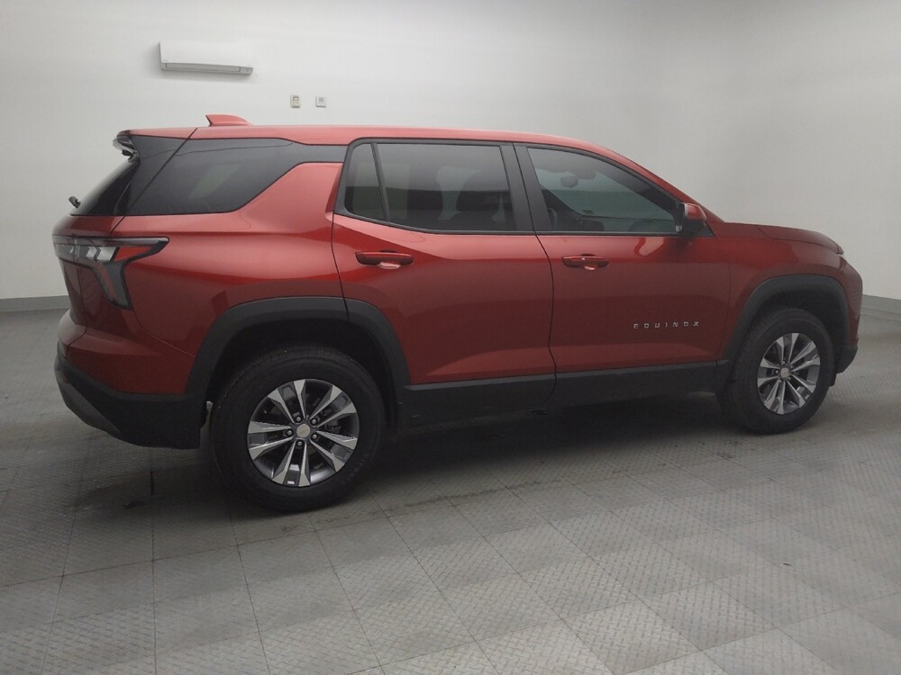 2025 Chevrolet Equinox in Fort Worth, TX 76116 - 18130958 10