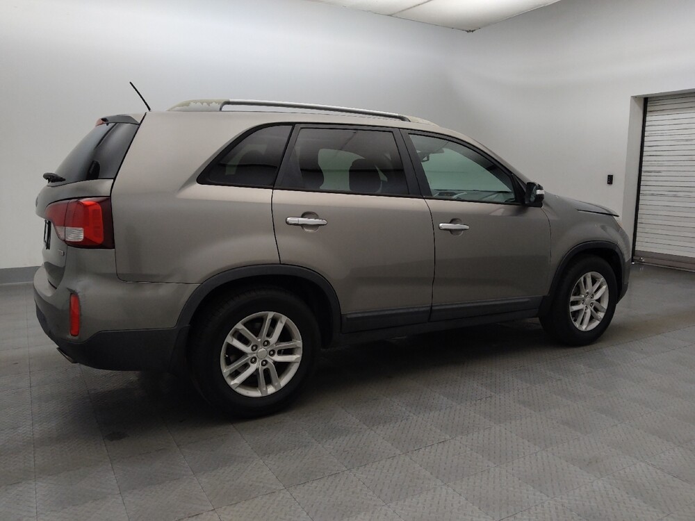 2014 Kia Sorento in Mesa, AZ 85210 - 18130960 10