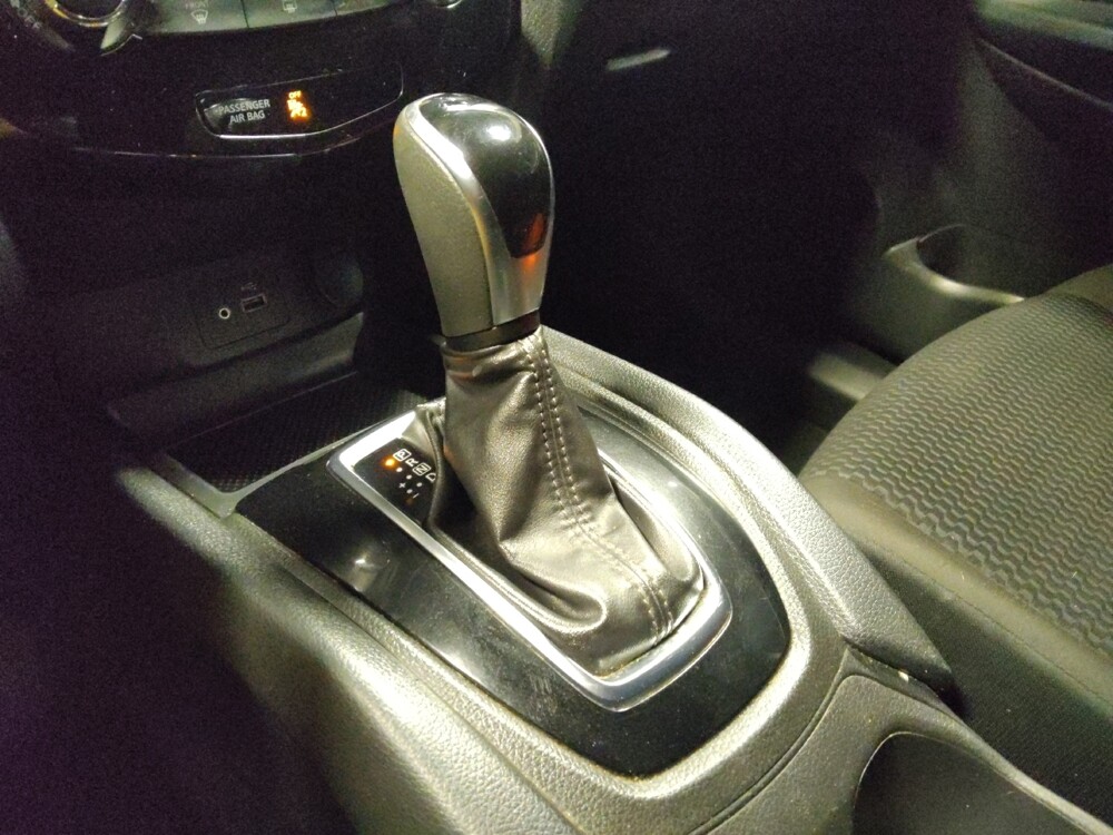 2021 Nissan Rogue Sport in Tucson, AZ 85705 - 18130972 26