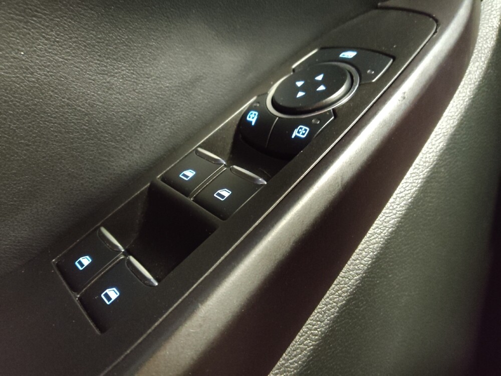 2020 Ford Explorer in Glendale, AZ 85301 - 18130973 27