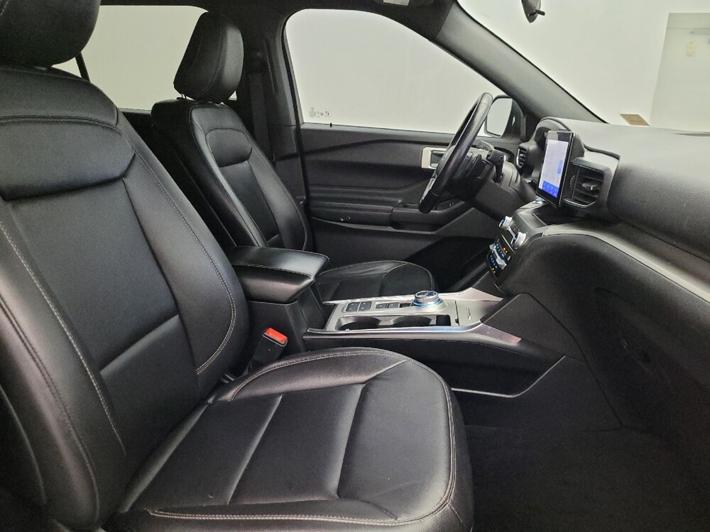 2020 Ford Explorer in Glendale, AZ 85301 - 18130973 21